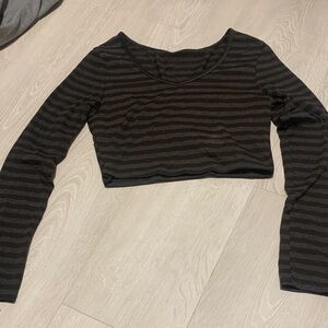 ROMWE Black and Gray Striped Crop Top